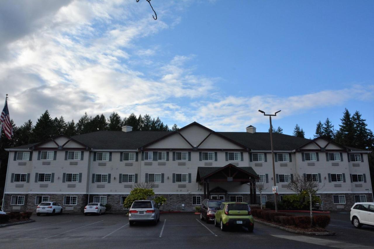 Fairbridge & Hotel 3*