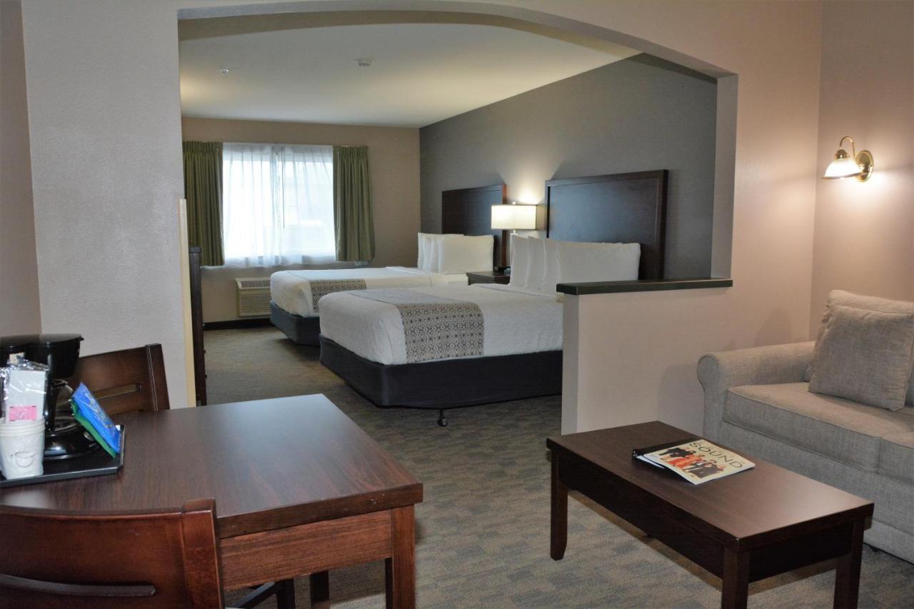 Hotel Fairbridge & DuPont