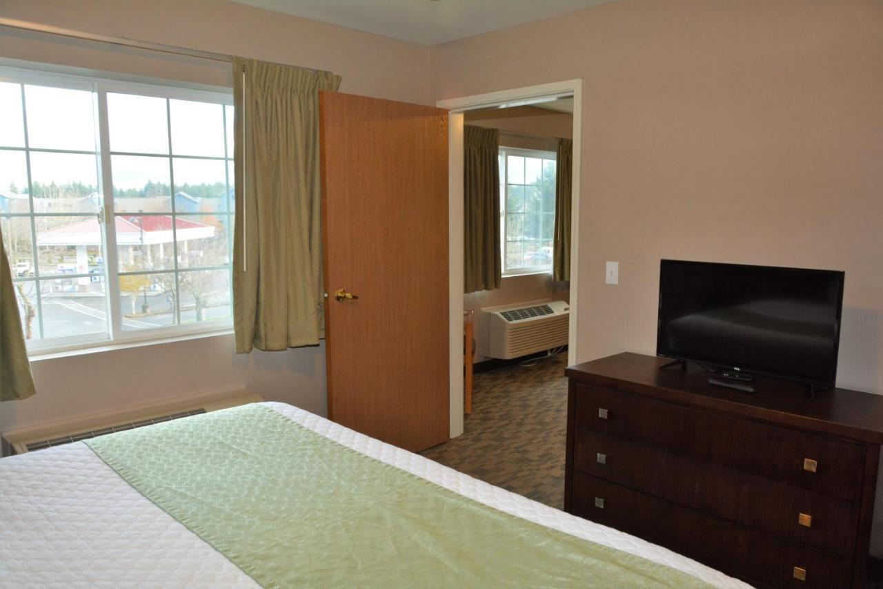 Fairbridge & Hotel 3*
