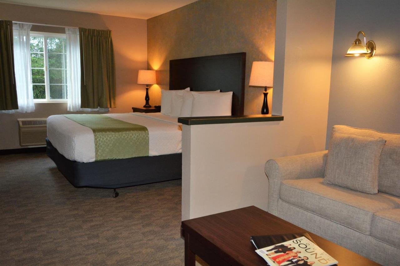 Fairbridge & Hotel