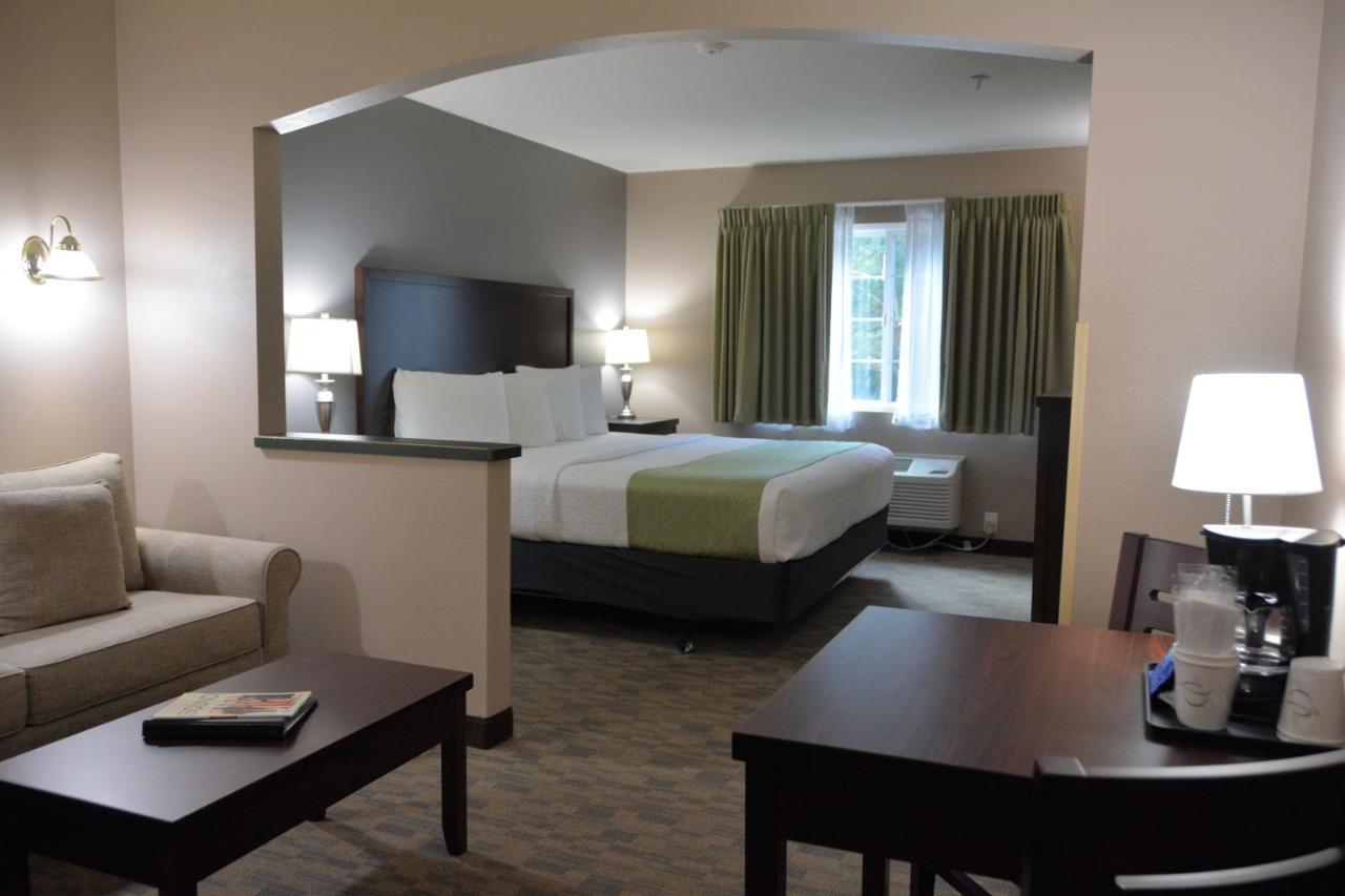 Hotel Fairbridge &