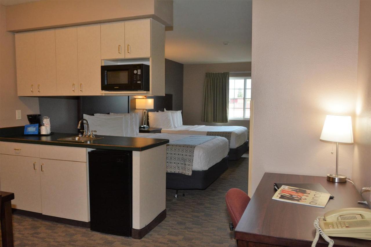 Hotel Fairbridge & DuPont